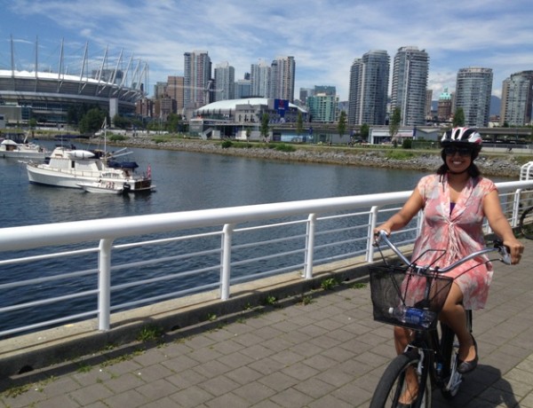 biking Vancouver seawall